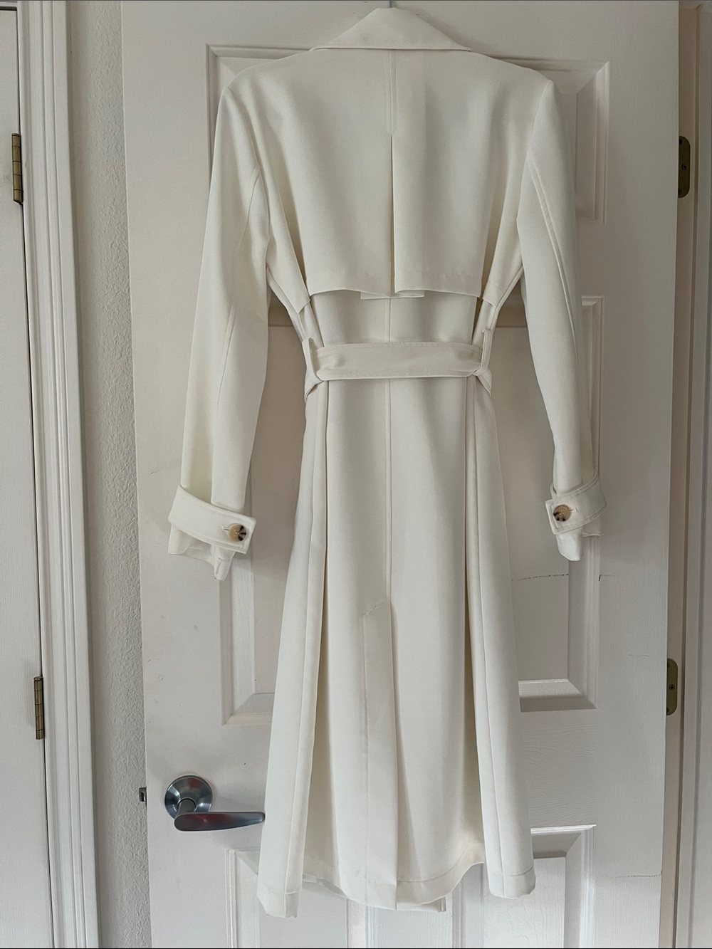 NWOT Bagatelle Collection Double-Breasted Trench Coat with tortoiseshell Buttons - Picture 3 of 3